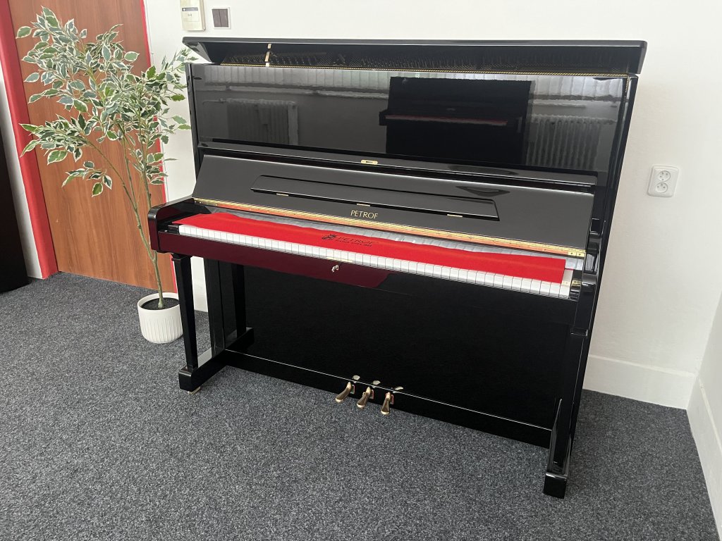 Koncertní Petrof 125 II B